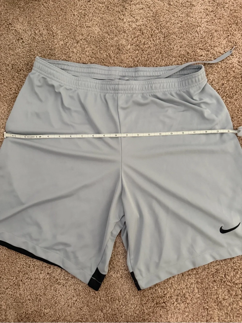 Nike Dri-Fit Men's Slim Fit Athletic Soccer Shorts Gray Black Swoosh Size L